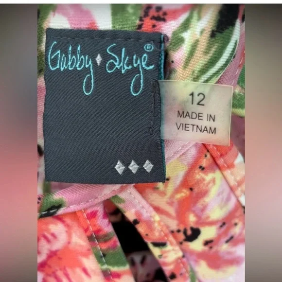 Gabby Skye Women's Floral Fit and Flare
Sleeveless Dress Size 12 - Picture 5 of 9